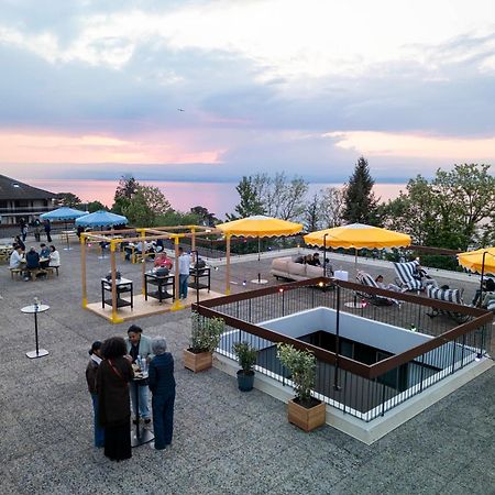 Cote Lac Hostel Evian エクステリア 写真