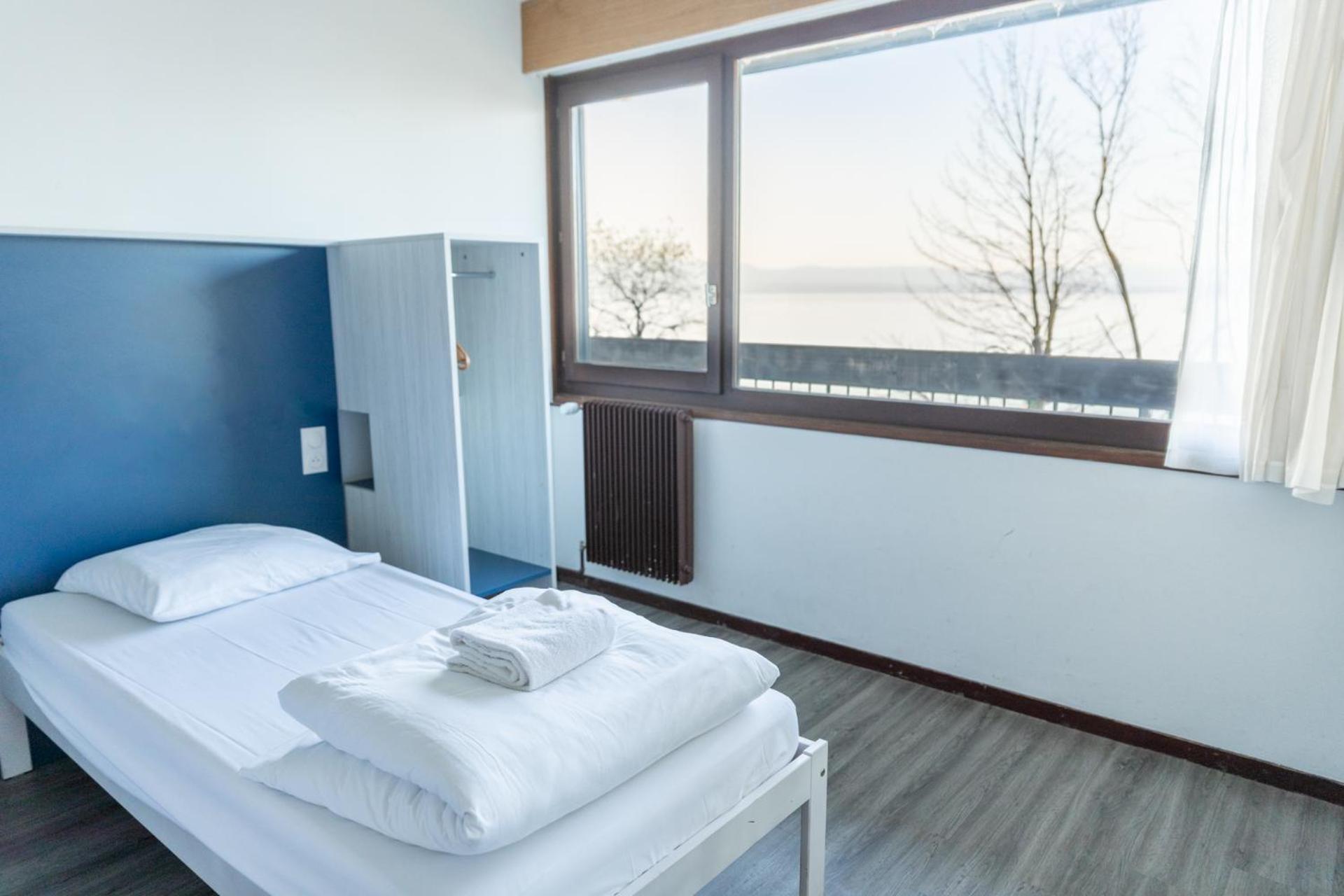 Cote Lac Hostel Evian エクステリア 写真