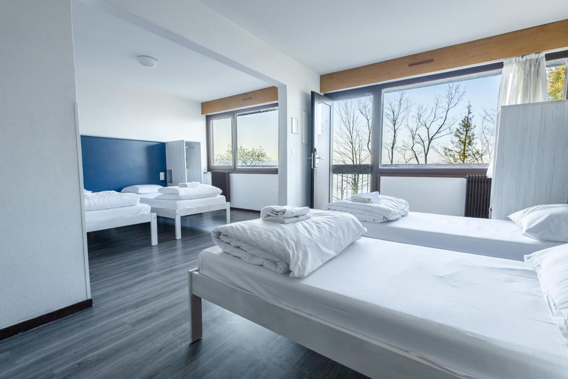 Cote Lac Hostel Evian エクステリア 写真